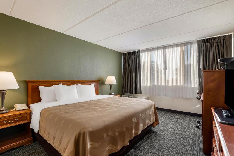 Standard King Room - Non Smoking image 4
