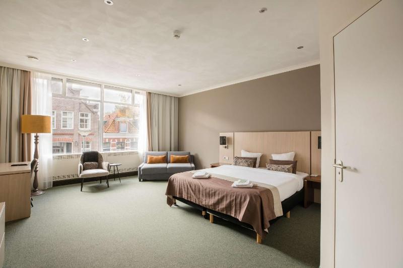 Superior King Room image 1