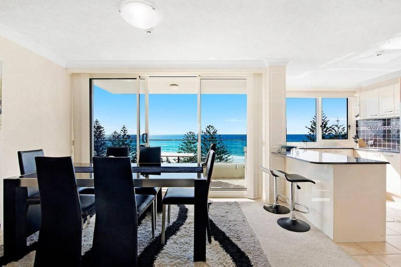 Beachside Getaway Southern Cross Seventh Floor - image 15