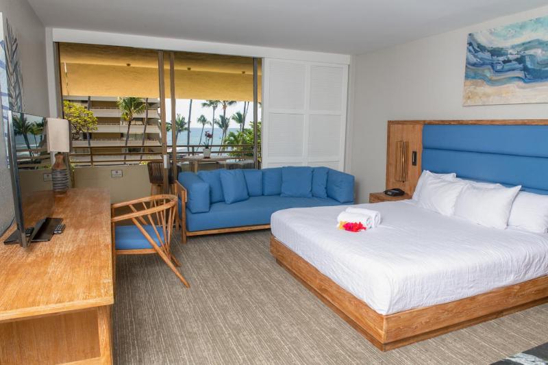 Lagoon Tower Renovation Rate Partial Ocean View Room image 1