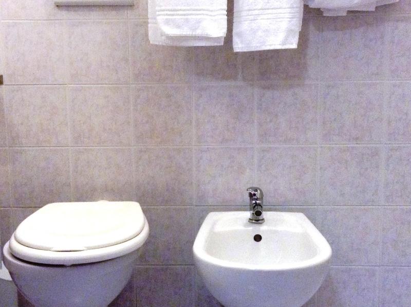 Triple Room image 3