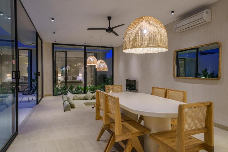 Villa Tilos - Stylish & Chic 2BR Mediterranean Villa in Canggu! - image 5