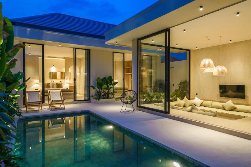 Villa Tilos - Stylish & Chic 2BR Mediterranean Villa in Canggu! - image 19