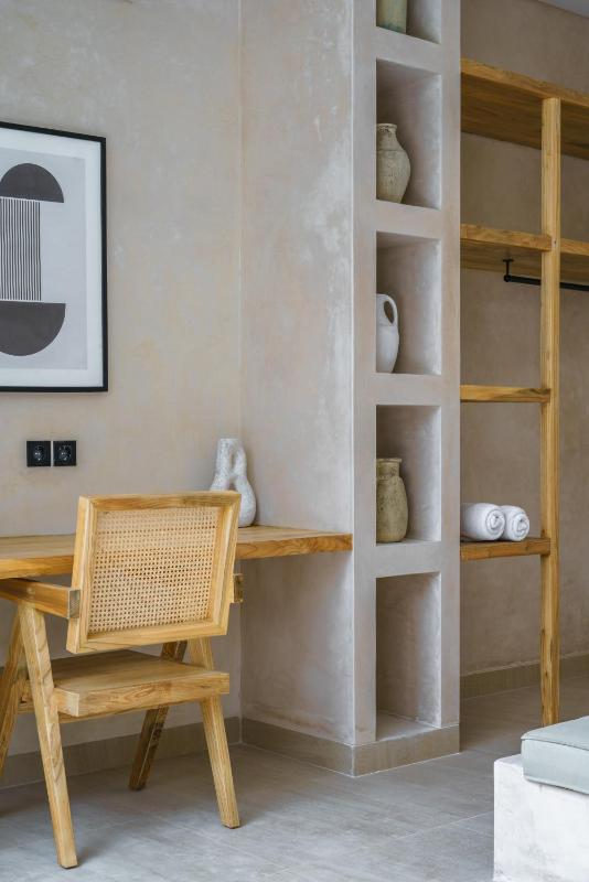 Villa Tilos - Stylish & Chic 2BR Mediterranean Villa in Canggu! - image 27