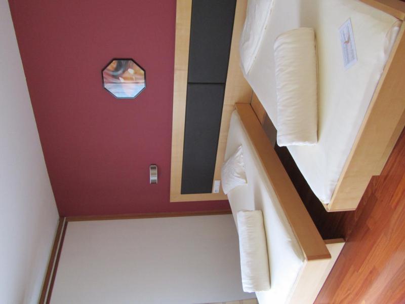 Double or Twin Room Standard image 1