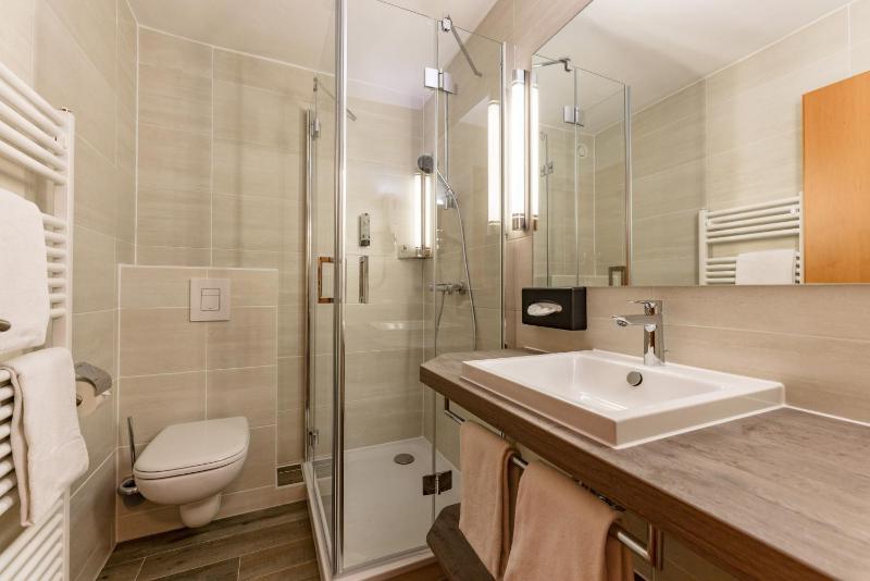 Double Room image 2