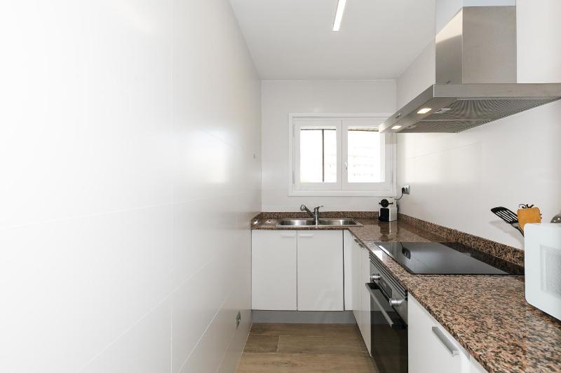 UHC ONDINA APARTMENTS - image 18