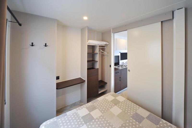 Mobile Home image 3