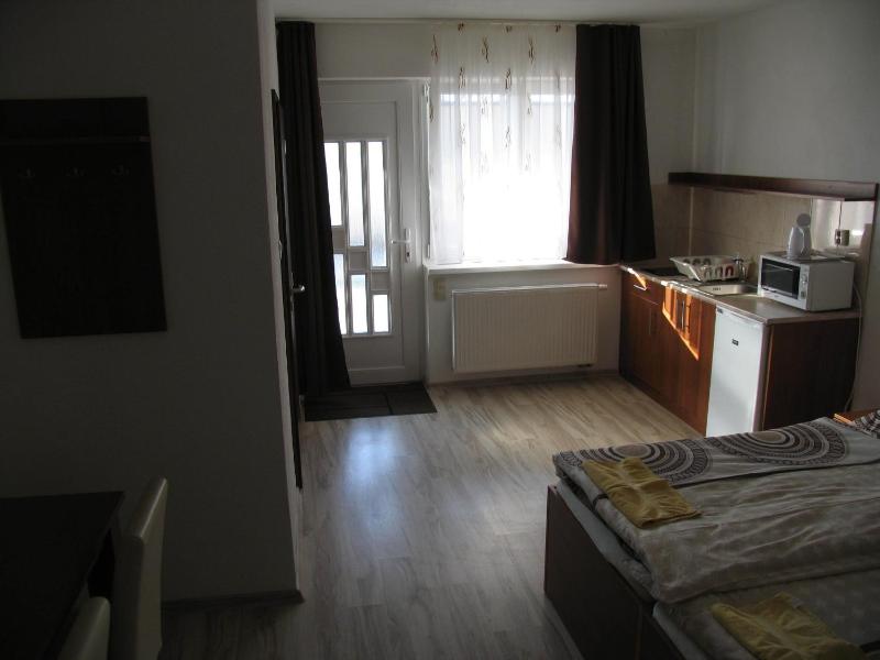 Standard Double Room with Balcony image 3