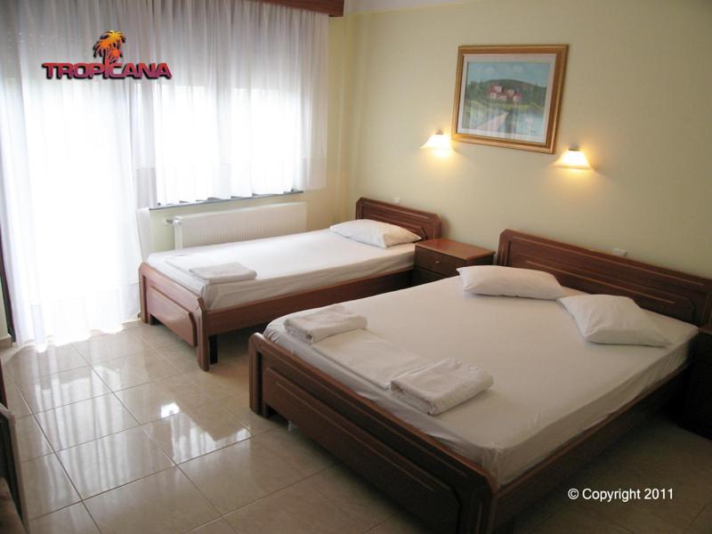 Quadruple Room image 2