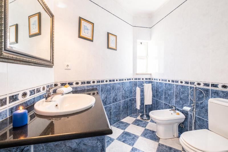 Villa San Juan - Refúgio tranquilo com piscina aquecível e jardim em Carvoeiro - image 26