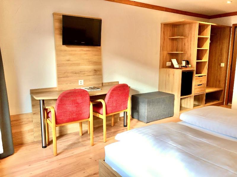 Double Room with Balcony image 1
