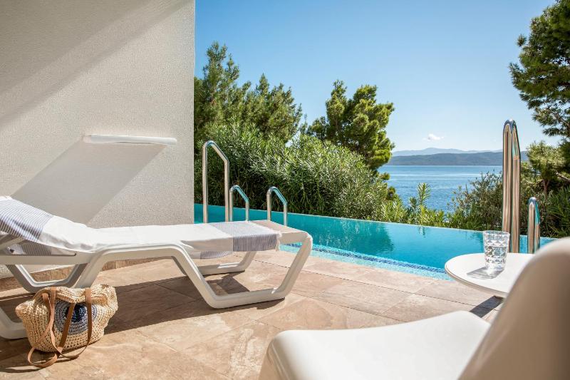  Standard Double Room Swim Up with Sea View image 3