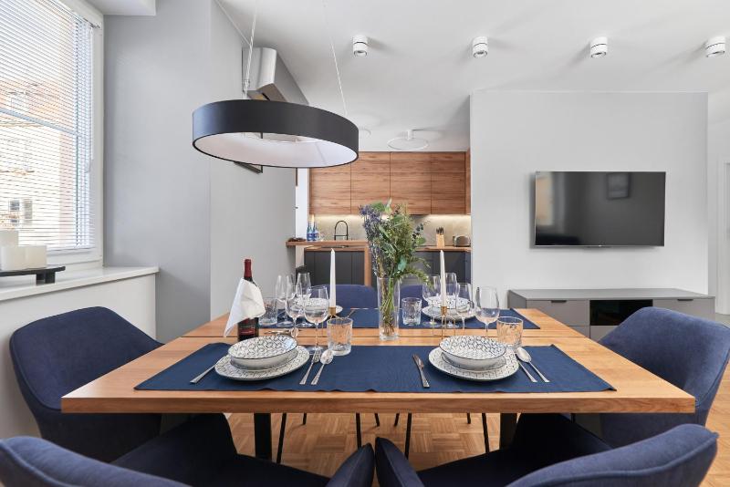 Apartment in The Heart of Wrocław by Renters Prestige - image 10