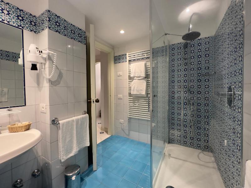 Comfort Double or Twin Room image 2