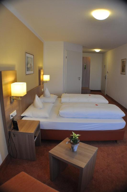Double or Twin Room image 1