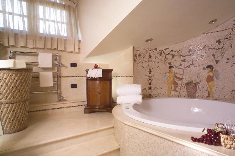Suite image 2