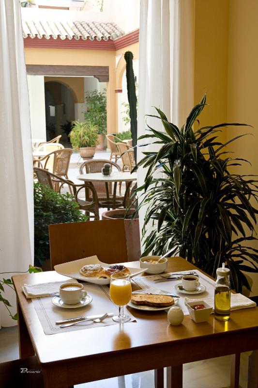 Hotel Barrameda - image 29
