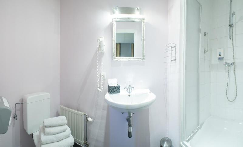 Standard Double Room image 2