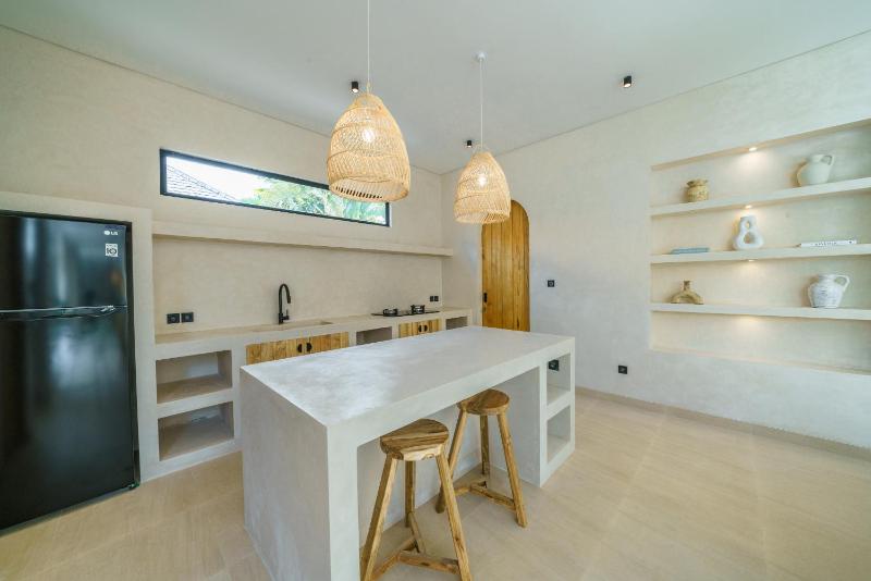 Villa Leros - Modern Chic 2BR Mediterranean Villa in Canggu! - image 37
