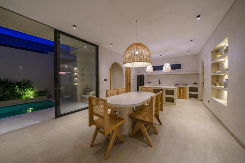 Villa Leros - Modern Chic 2BR Mediterranean Villa in Canggu! - image 12
