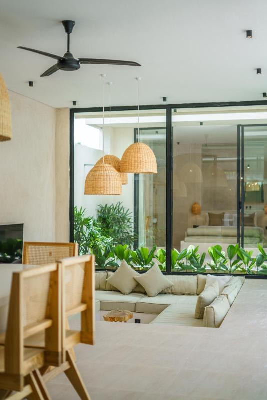 Villa Leros - Modern Chic 2BR Mediterranean Villa in Canggu! - image 16
