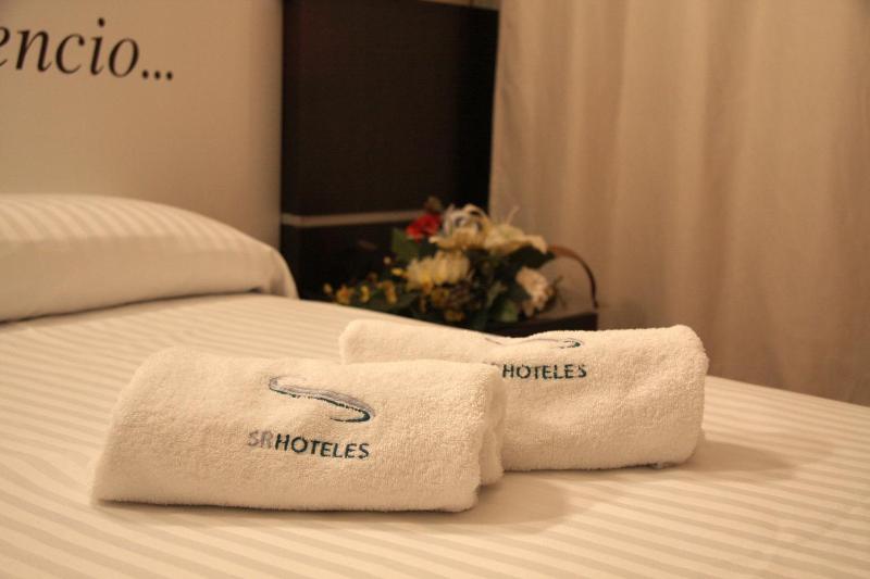 Double or Twin Room image 1