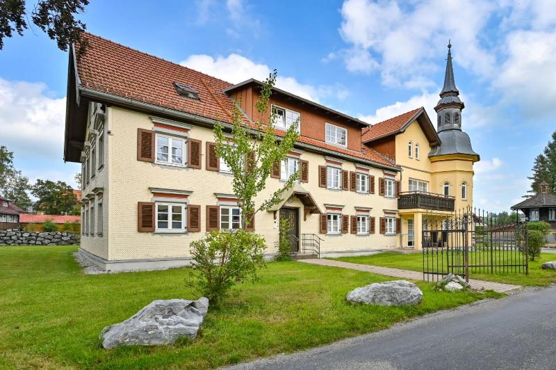 Apartment with Balcony image 2
