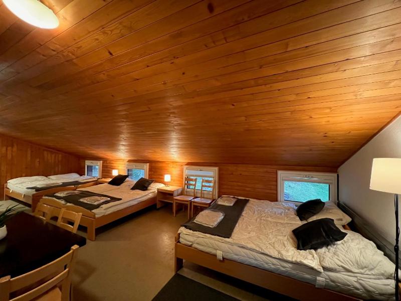 Family Room with Private Bathroom image 3