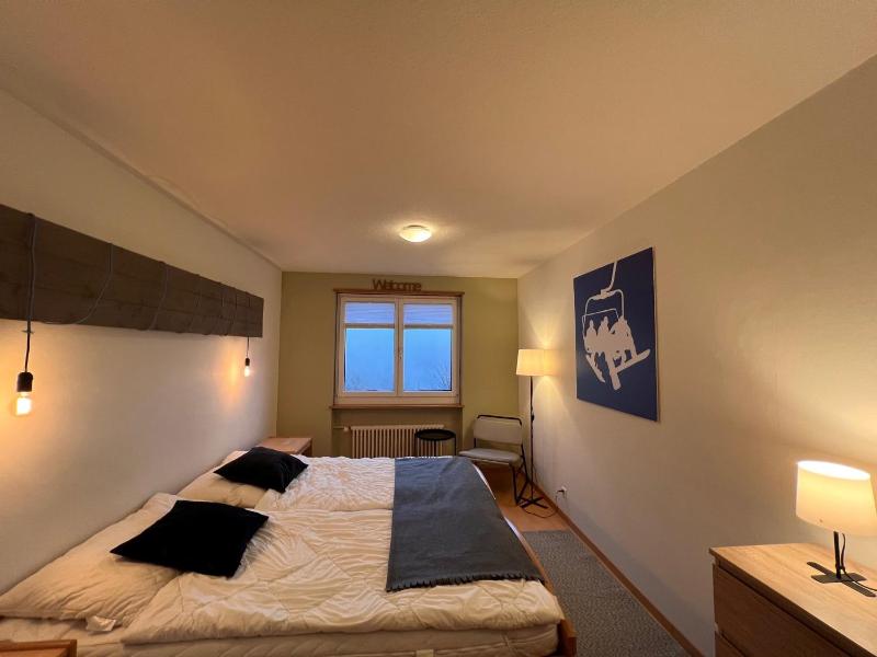 Double Room with Shared Bathroom image 2