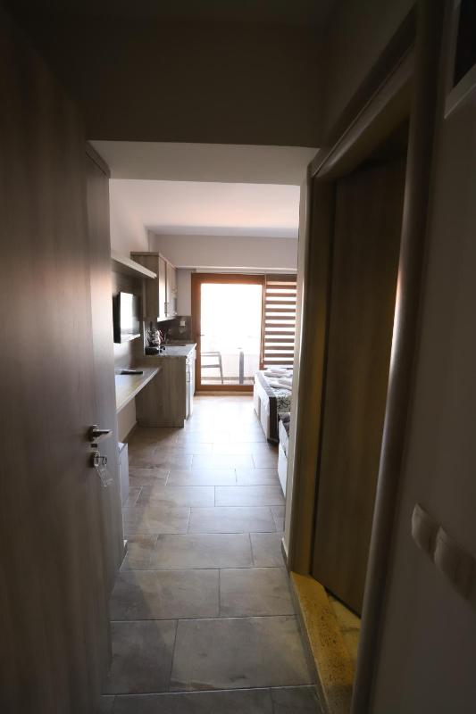 Deluxe Double or Twin Room with Balcony image 2