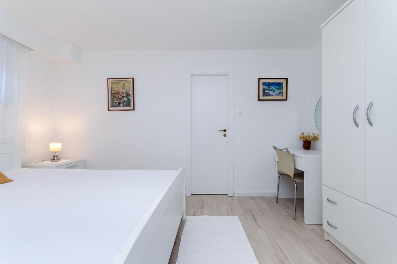 Apartment Draga - image 8