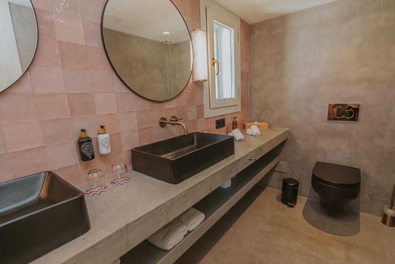 Suite image 3