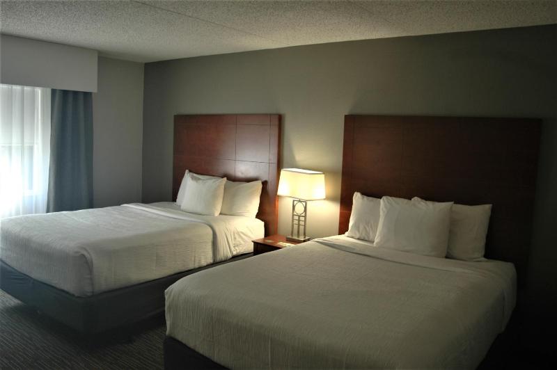2 Queen Beds, City/Courtyard View, Non-Smoking image 4