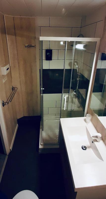 Twin Room image 1