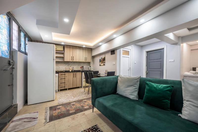 AYKA APART SUiTES OLD CITY - image 9