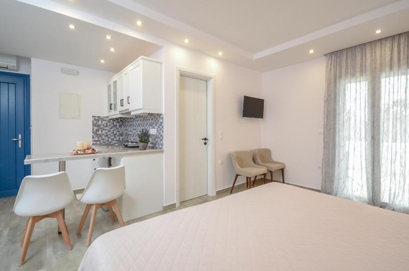 Superior Apartment image 3