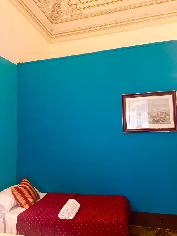 Superior Quadruple Room image 4