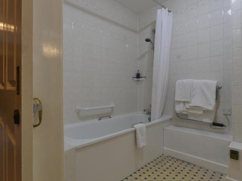 Classic Triple Room image 1