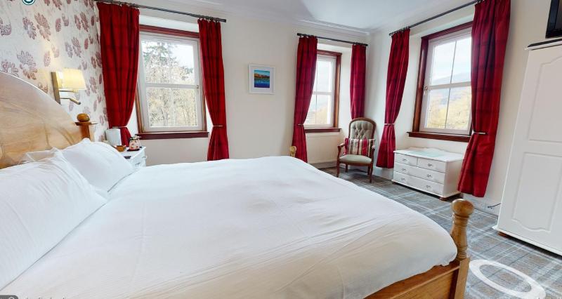Superior King Room image 1