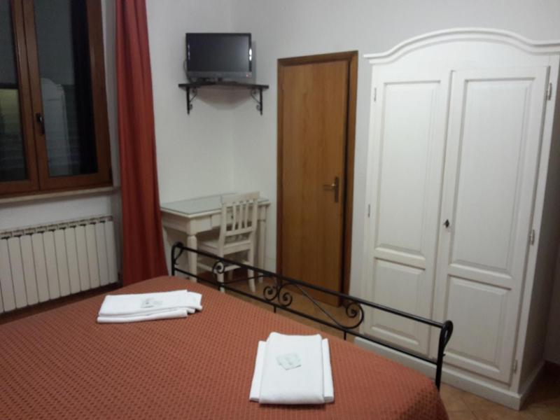Superior Double Room image 3