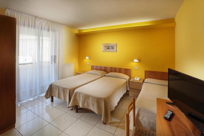 Quadruple Room image 1