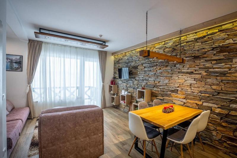 Lux Apartman Lucky - image 16