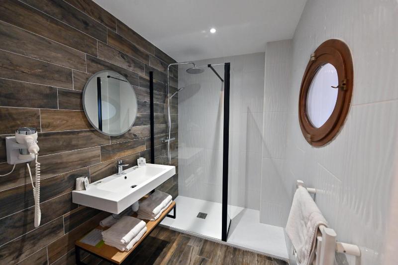 Triple Room image 3
