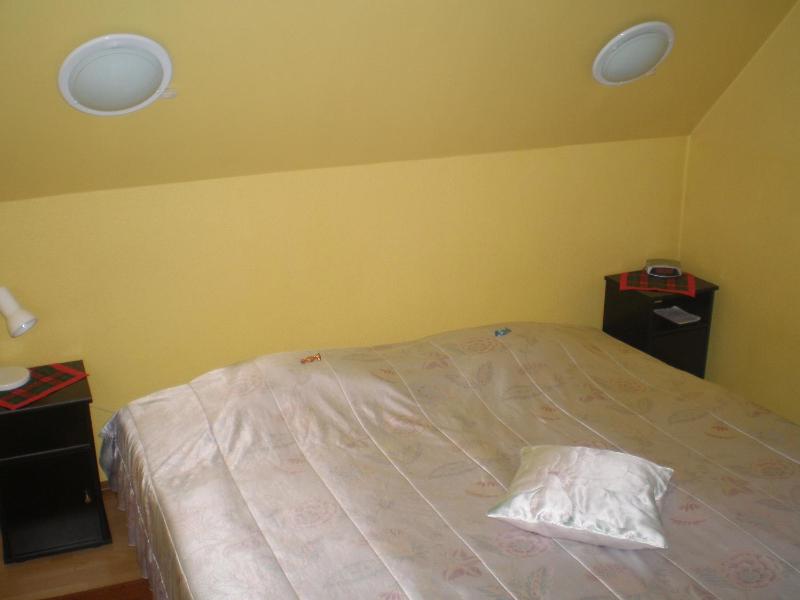 Double or Twin Room with Shared Bathroom image 2