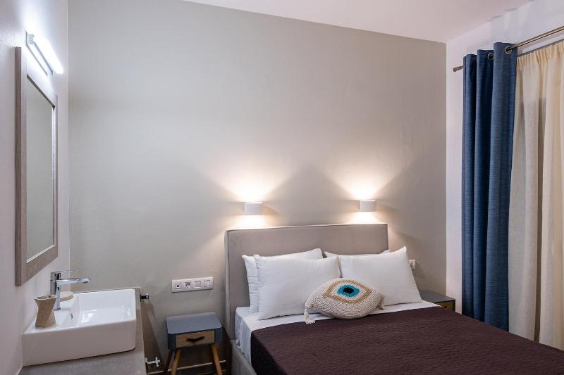 Superior Double Room image 2