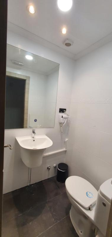 Double Room with Private Bathroom image 4