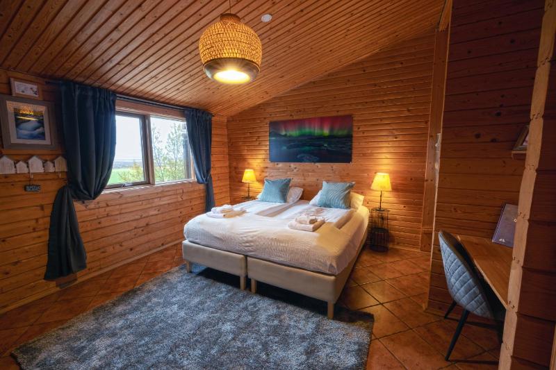 Double or Twin Room image 3