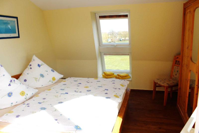 Two-Bedroom Apartment with Balcony and Terrace image 4