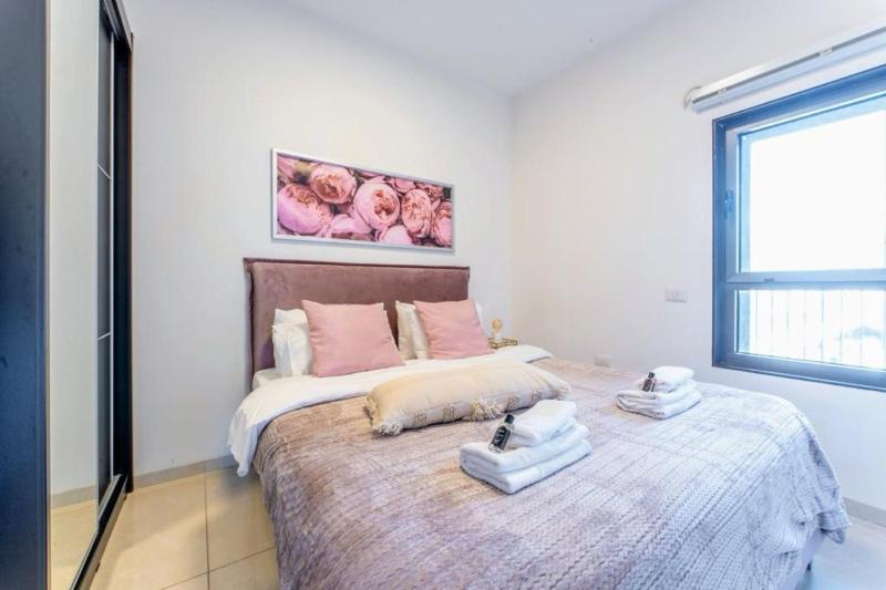 HolySuite J Tower - image 2